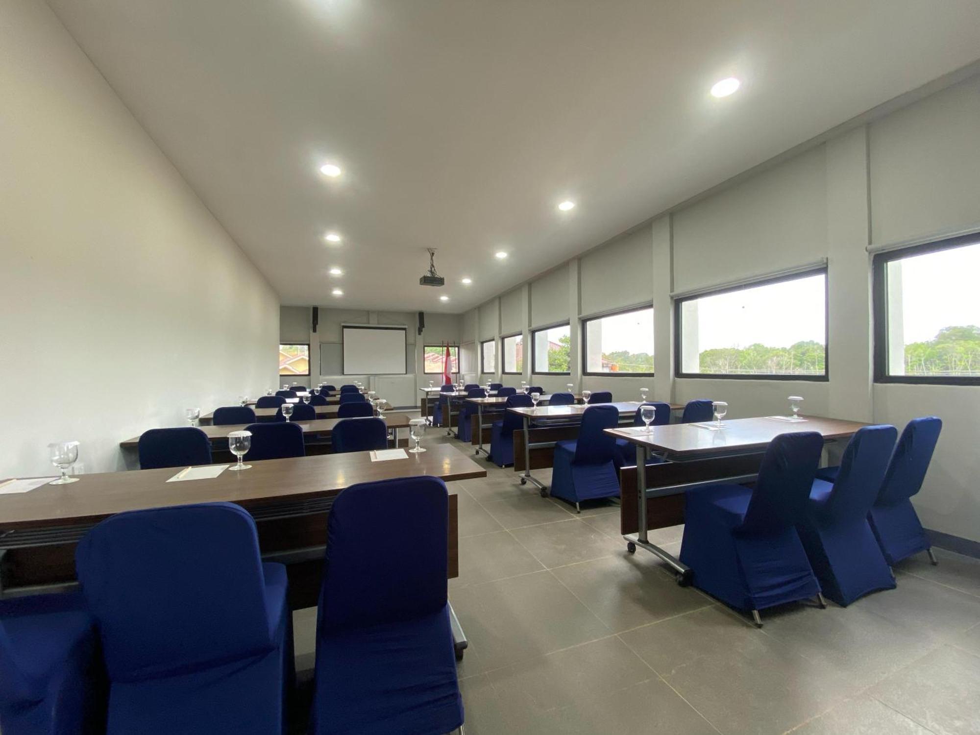 Onyx Hotel & Villa Tanjunguban Εξωτερικό φωτογραφία